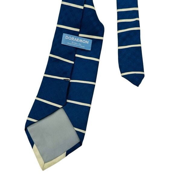 Doraemon Patterned Tie - Picture 4 of 8